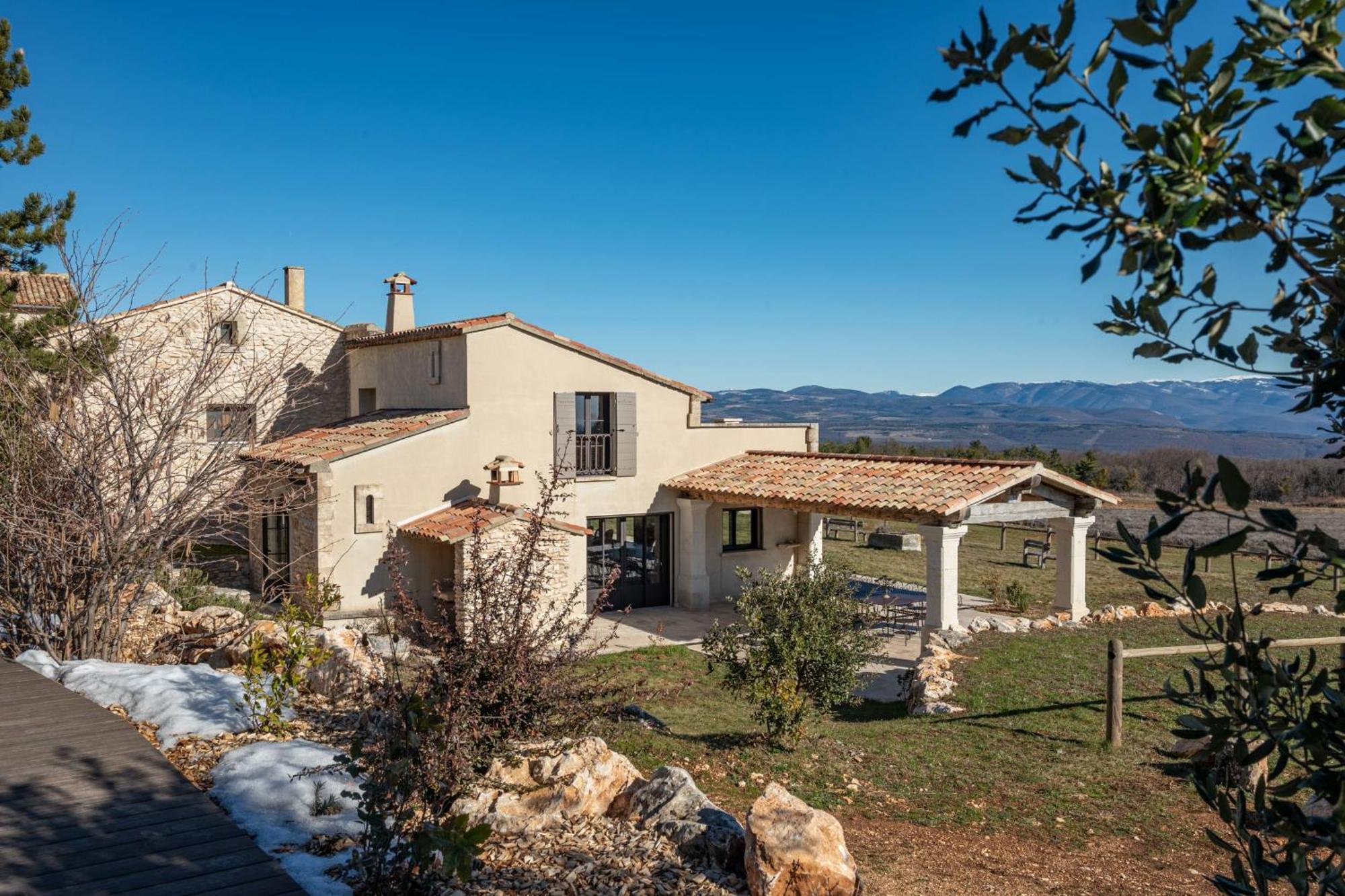 Large Property For Rent In Provence Lavande Et Merveilles Сен-Сатюрнен-д'Апт Екстер'єр фото