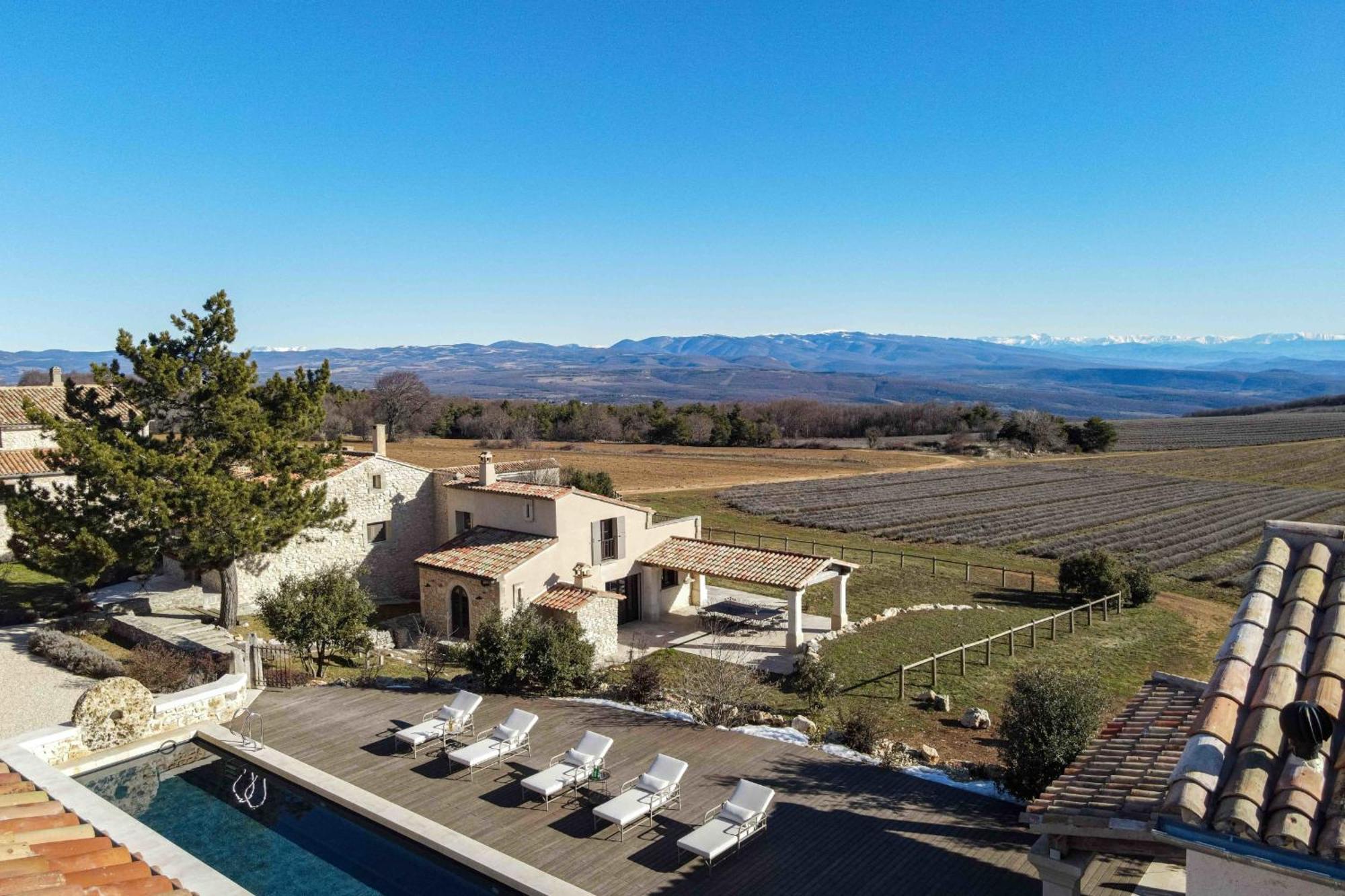 Large Property For Rent In Provence Lavande Et Merveilles Сен-Сатюрнен-д'Апт Екстер'єр фото